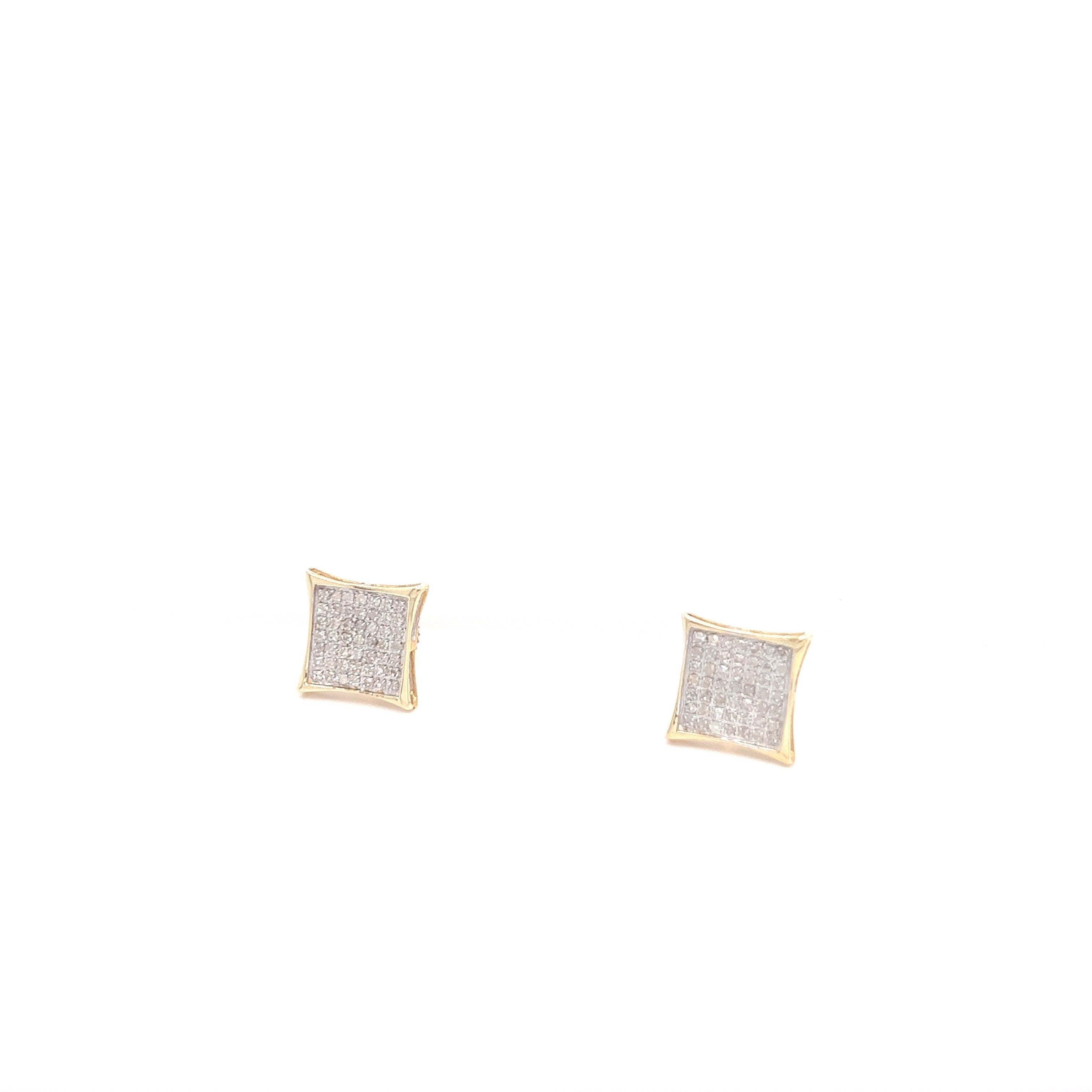 Diamond studs earrings